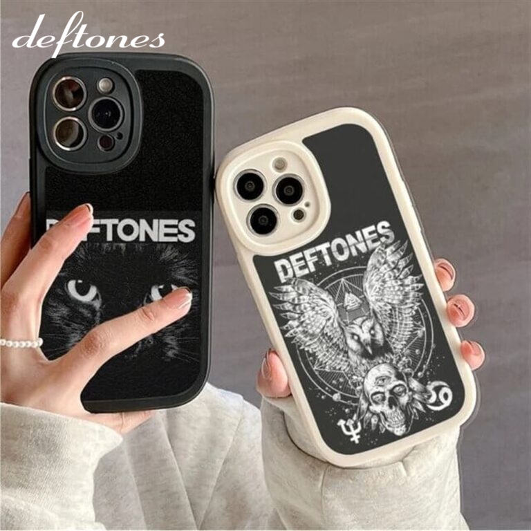 black-cat-deftones-iphone-case-768x768